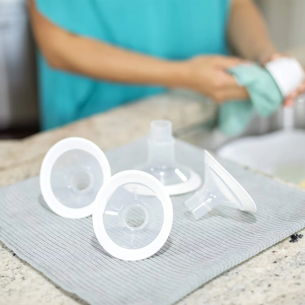 Medela - PersonaFit Flex Breast Shields - 24 MM | 2 Shields - Image 3