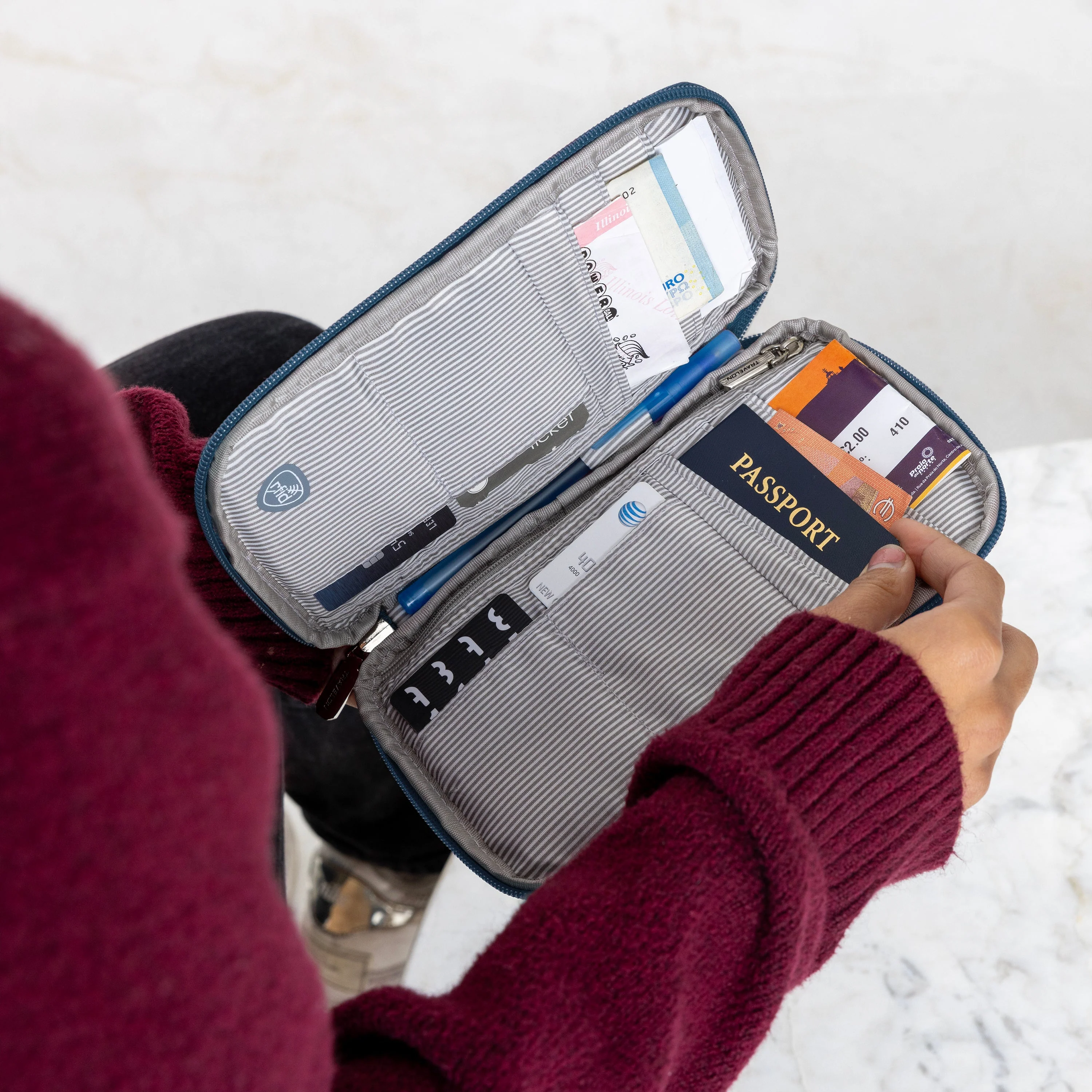 Travelon - RFID Blocking Family Passport Zip Wallet - Image 4
