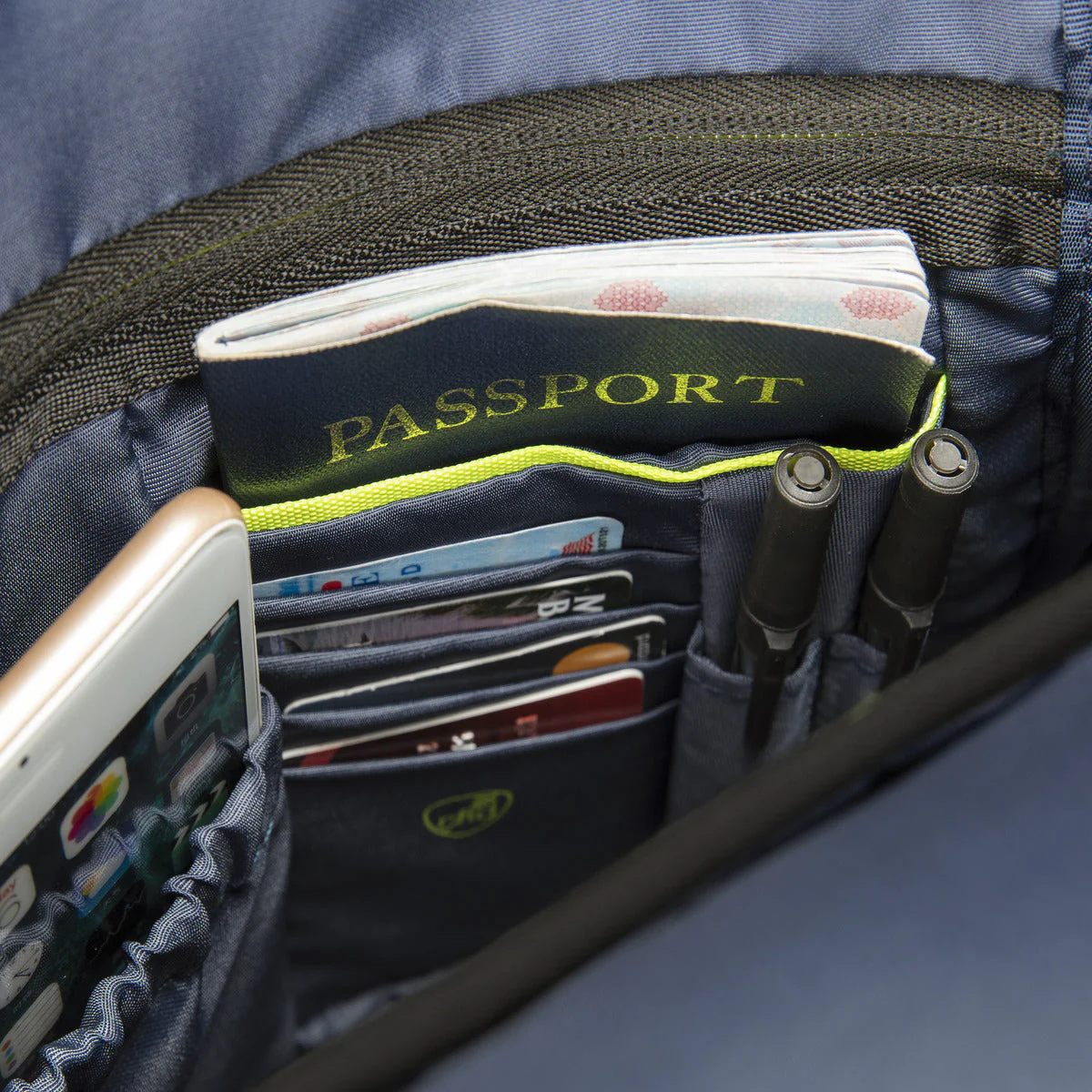 Travelon - Urban Anti-Theft Sling - Image 9