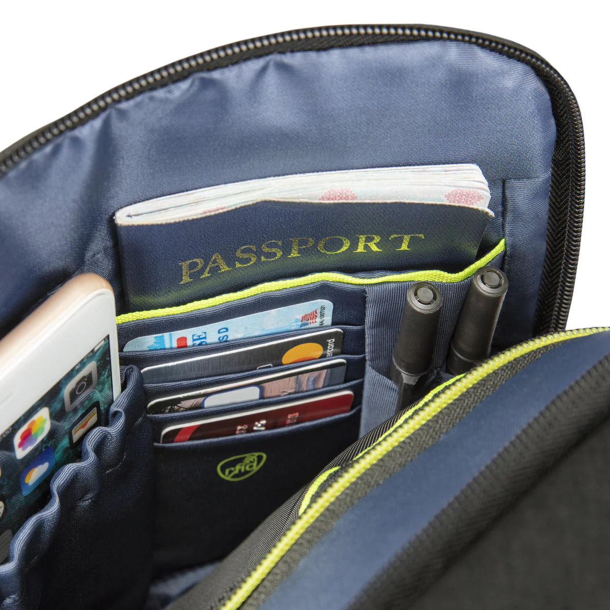 Travelon - Anti-Theft Urban® Tour Bag - Image 13