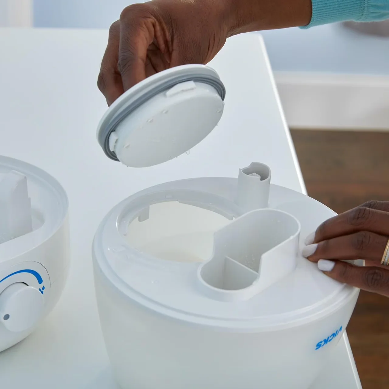 Vicks - Cool Mist Mini FilterFree Humidifier | 1.9 L - Image 2